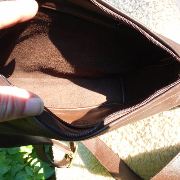 Vintage Coach Matinee Bag 4126, EUC in Mahogany - Picture 7 of 8